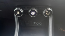 Renault Captur 1.0 TCE 90 Rive Gauche 5dr Petrol Hatchback